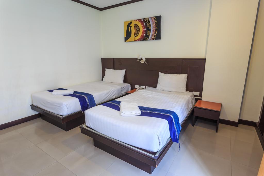 Sharaya Patong Hotel エクステリア 写真