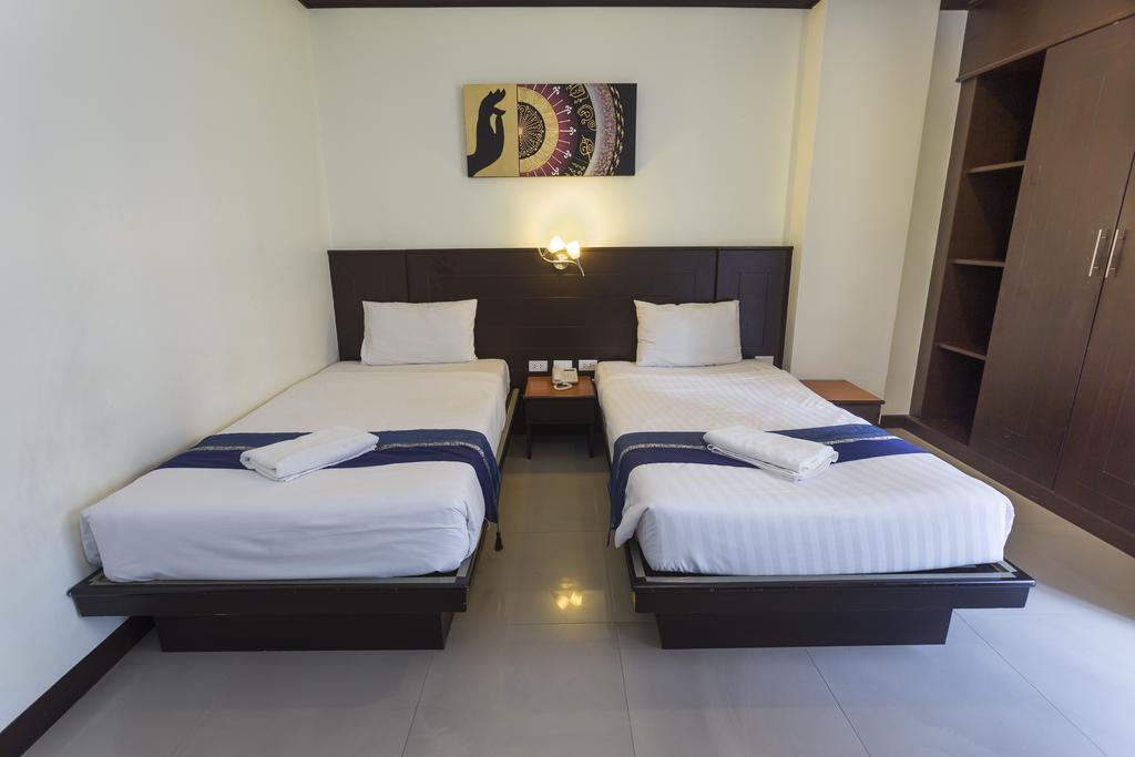 Sharaya Patong Hotel エクステリア 写真