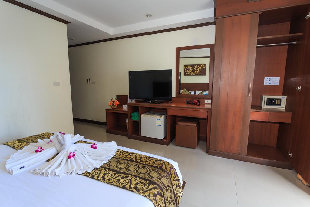 Sharaya Patong Hotel エクステリア 写真